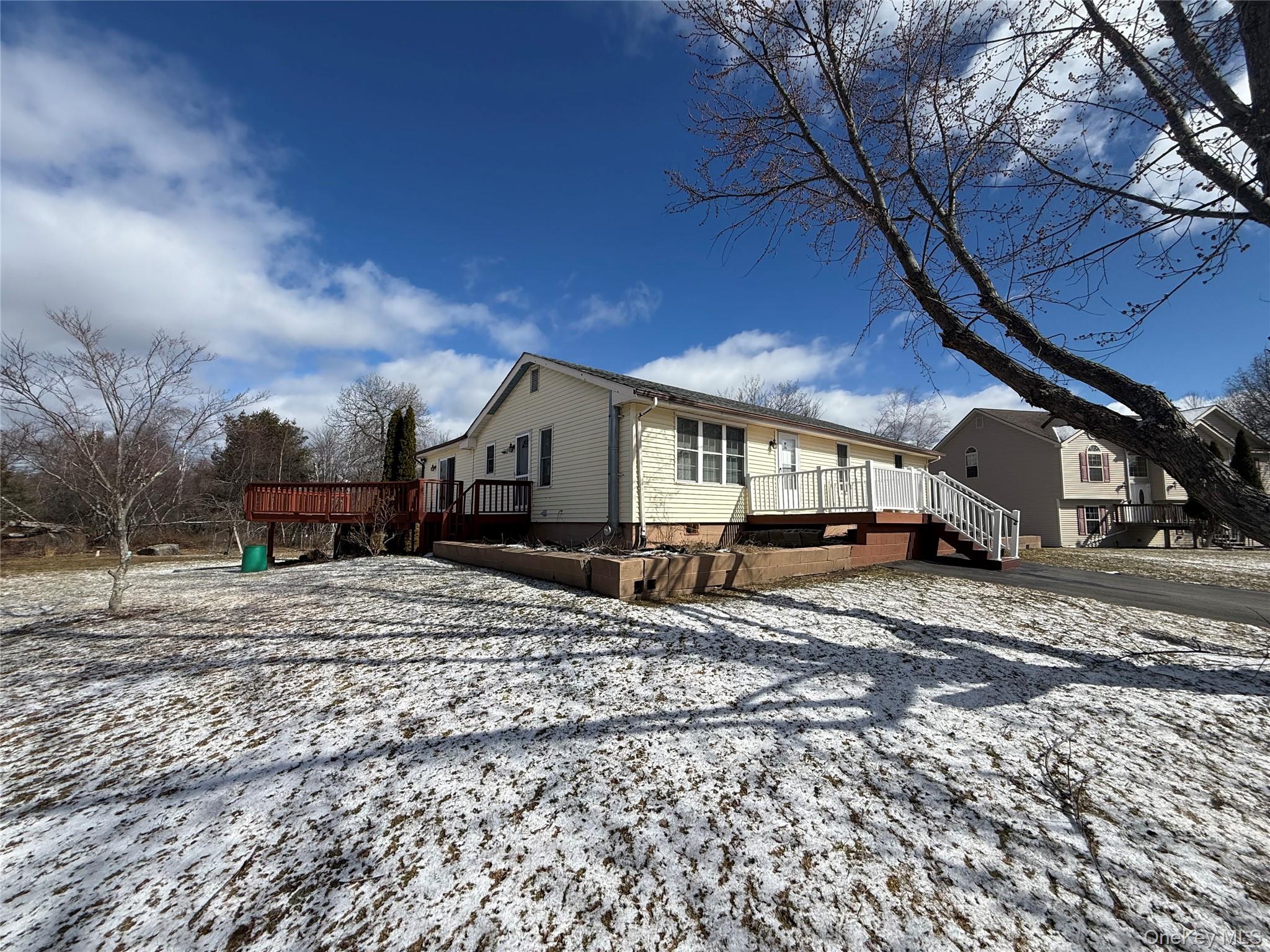 56 Club Lane Property Photo 17