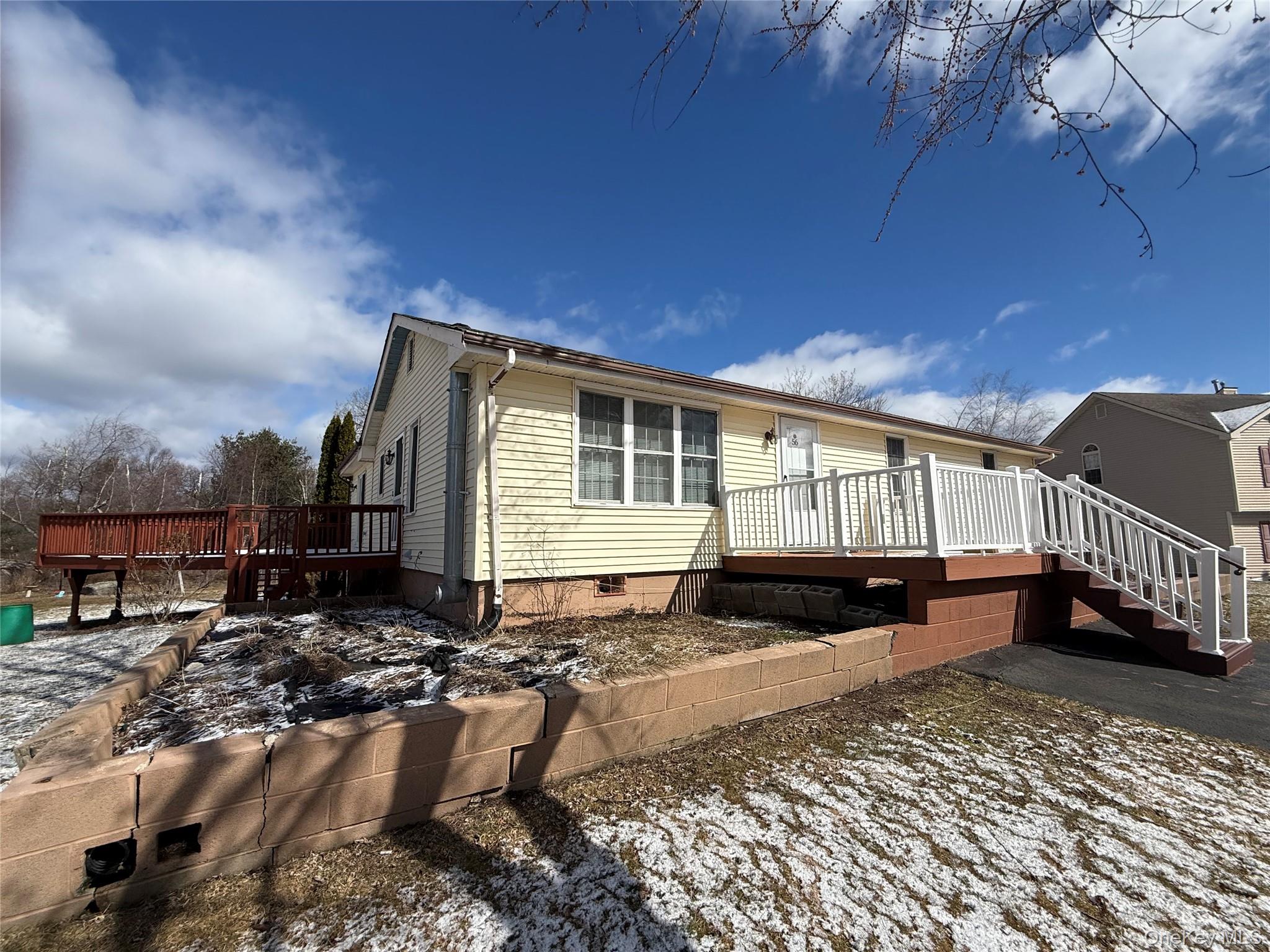 56 Club Lane Property Photo 18