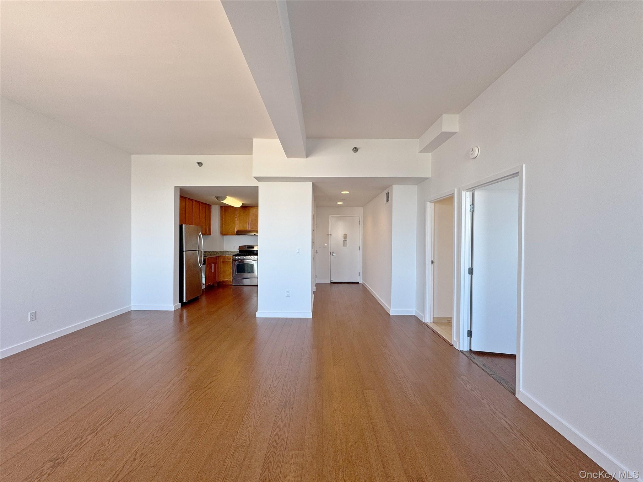 4028 College Point Boulevard Ph102 Property Photo 8
