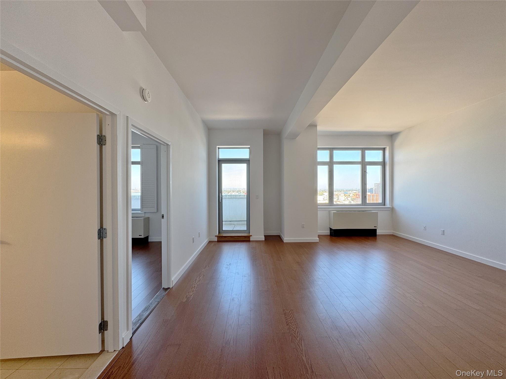 4028 College Point Boulevard Ph102 Property Photo 15