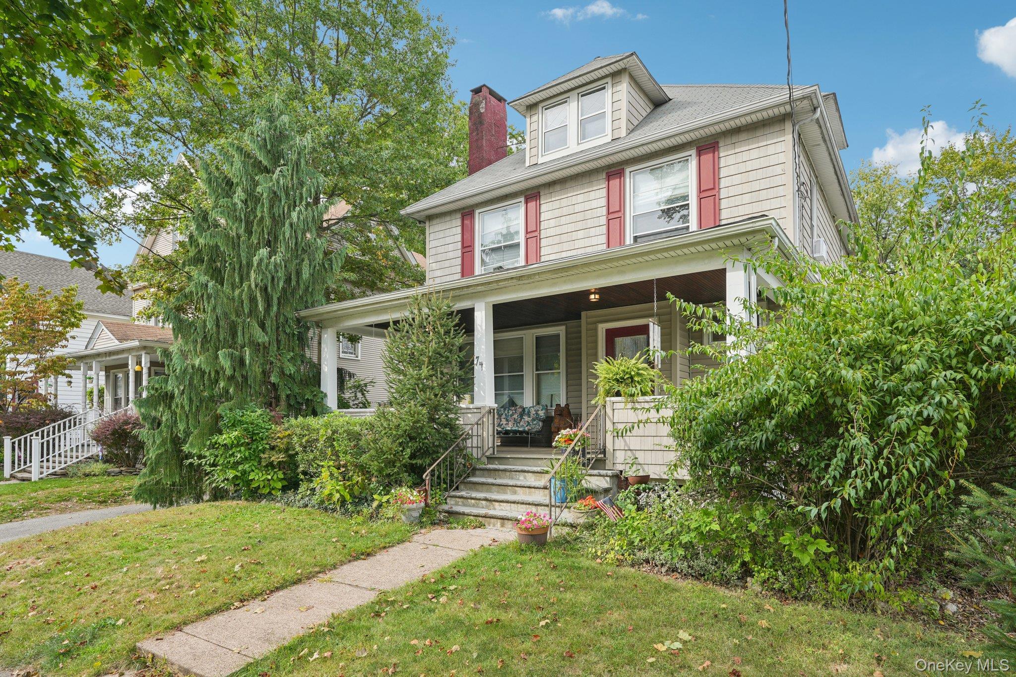 74 E Maple Avenue Property Photo 1