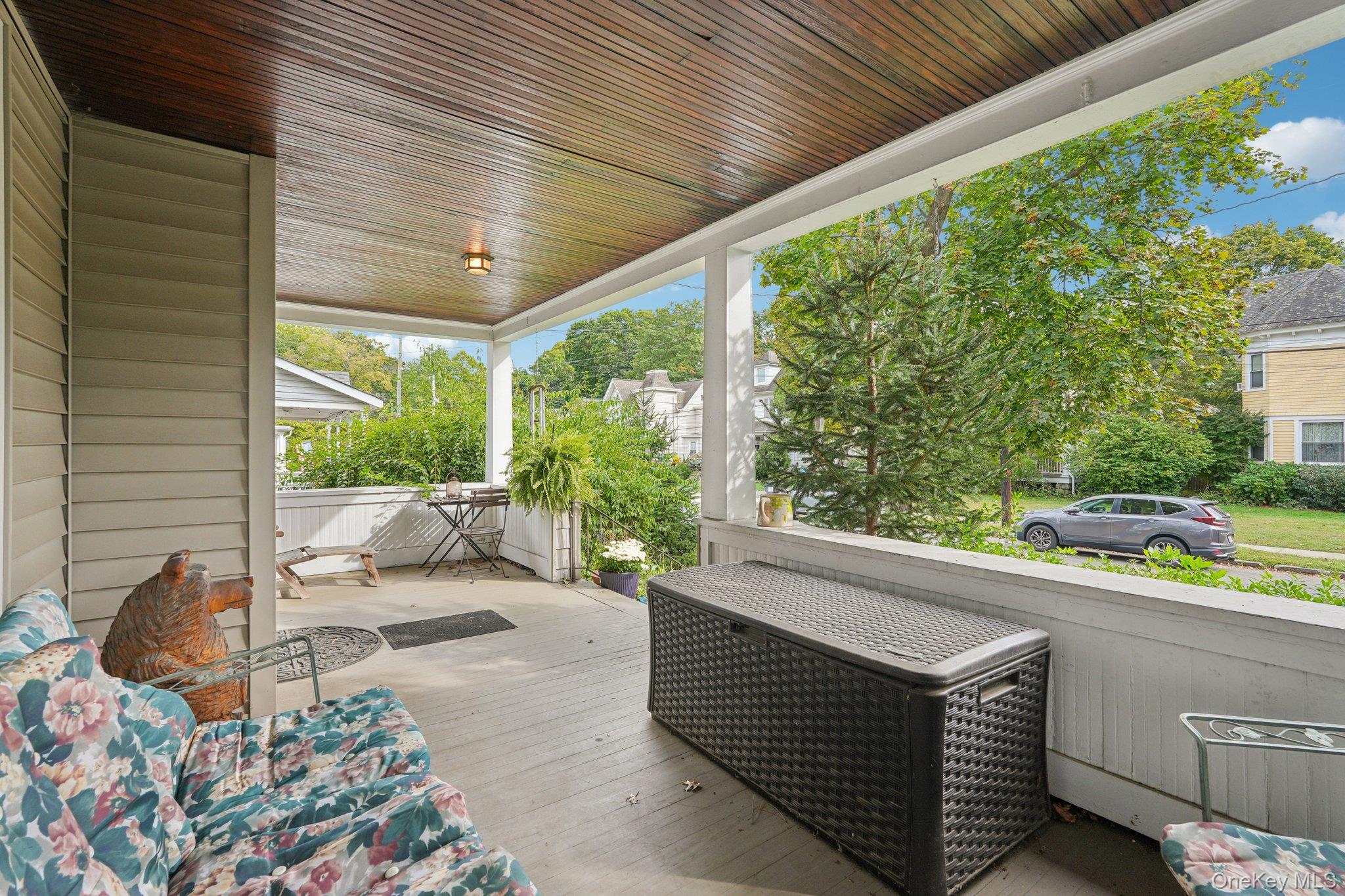 74 E Maple Avenue Property Photo 3