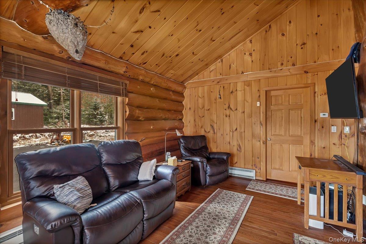 465 Barlow Road Property Photo 7