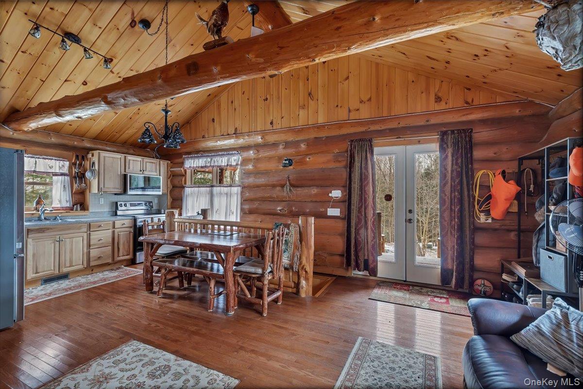 465 Barlow Road Property Photo 11