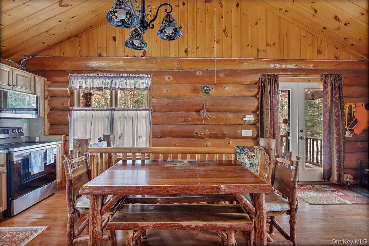 465 Barlow Road Property Photo 12