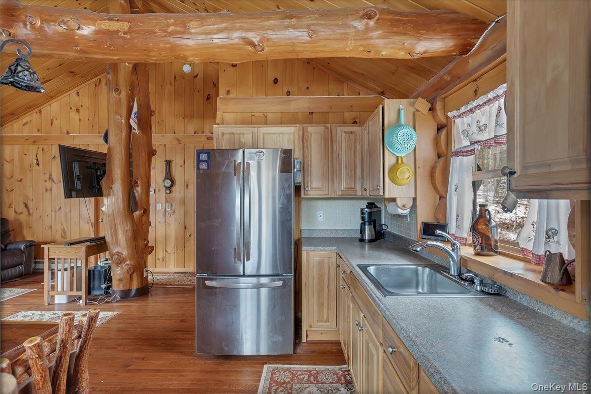 465 Barlow Road Property Photo 15