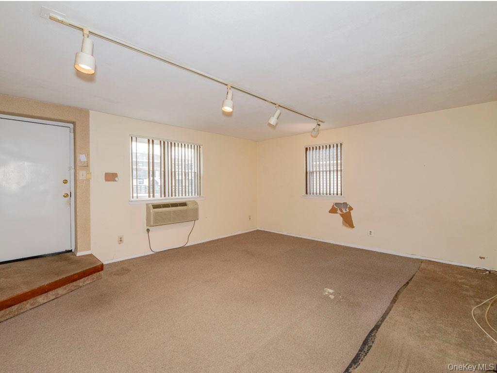 1337 Broadway L10 Property Photo 3