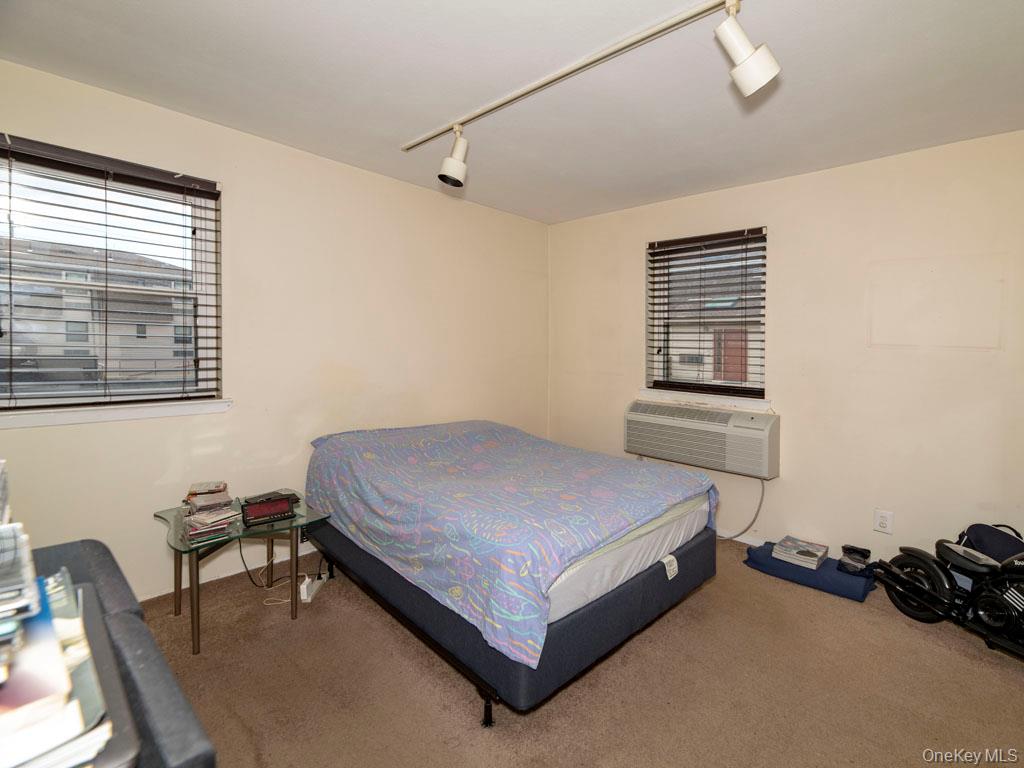 1337 Broadway L10 Property Photo 6