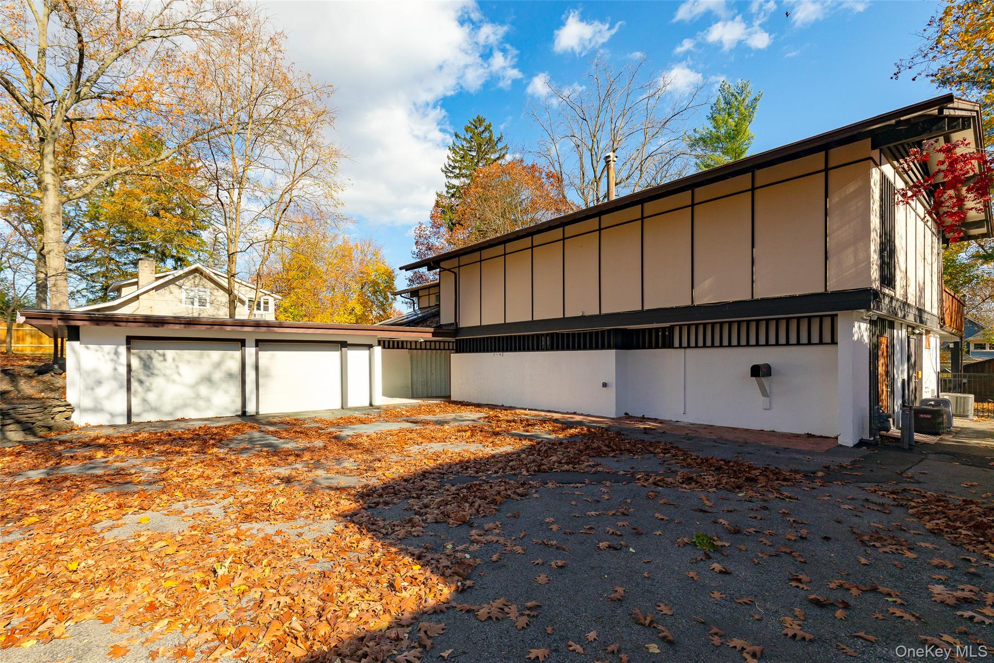 7 Ferris Lane Property Photo 1