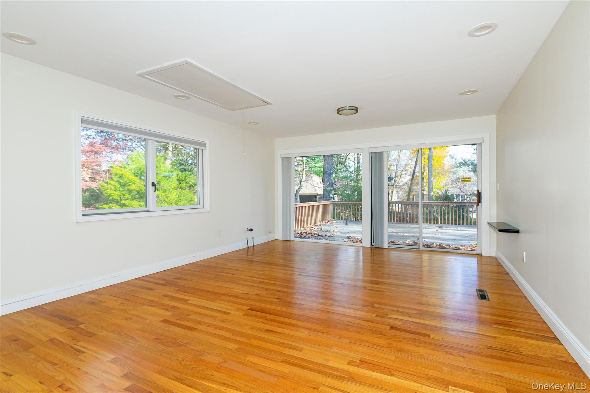 7 Ferris Lane Property Photo 20