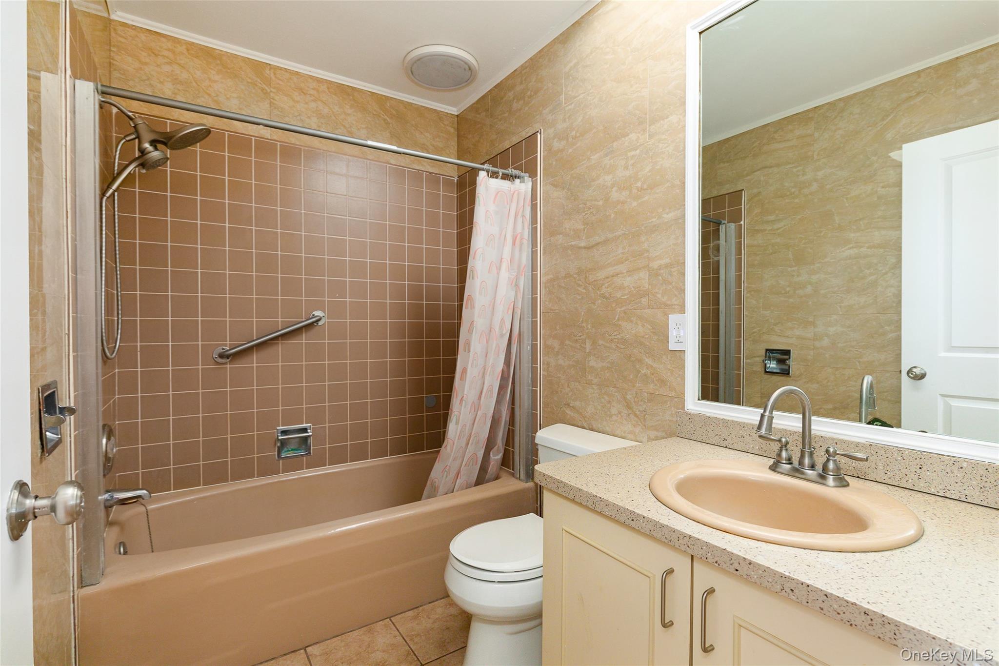 7 Ferris Lane Property Photo 25