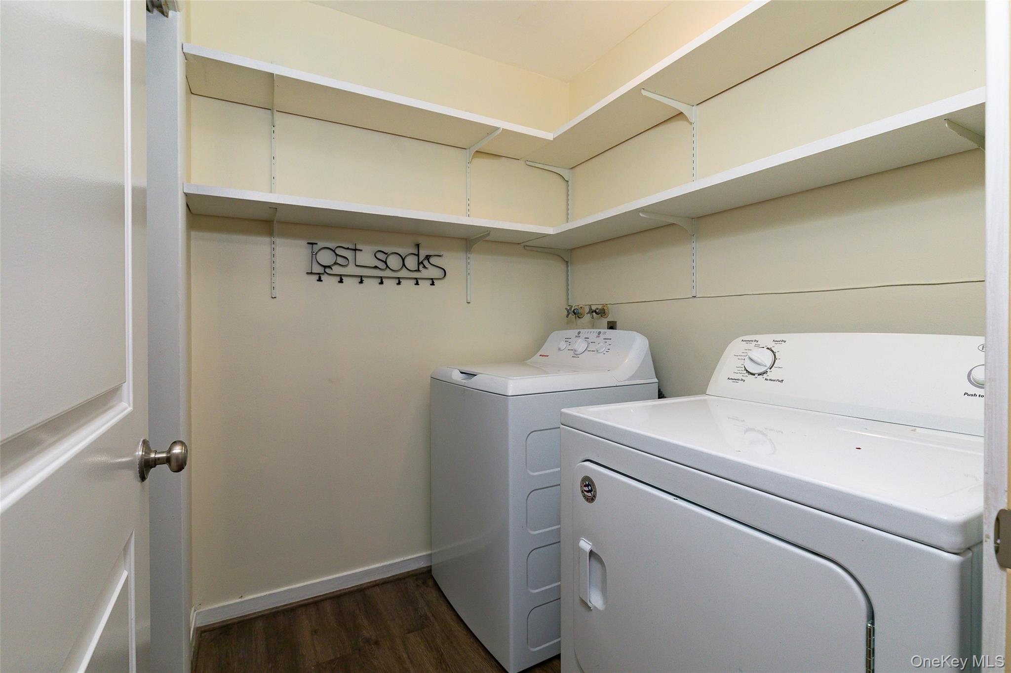 7 Ferris Lane Property Photo 26