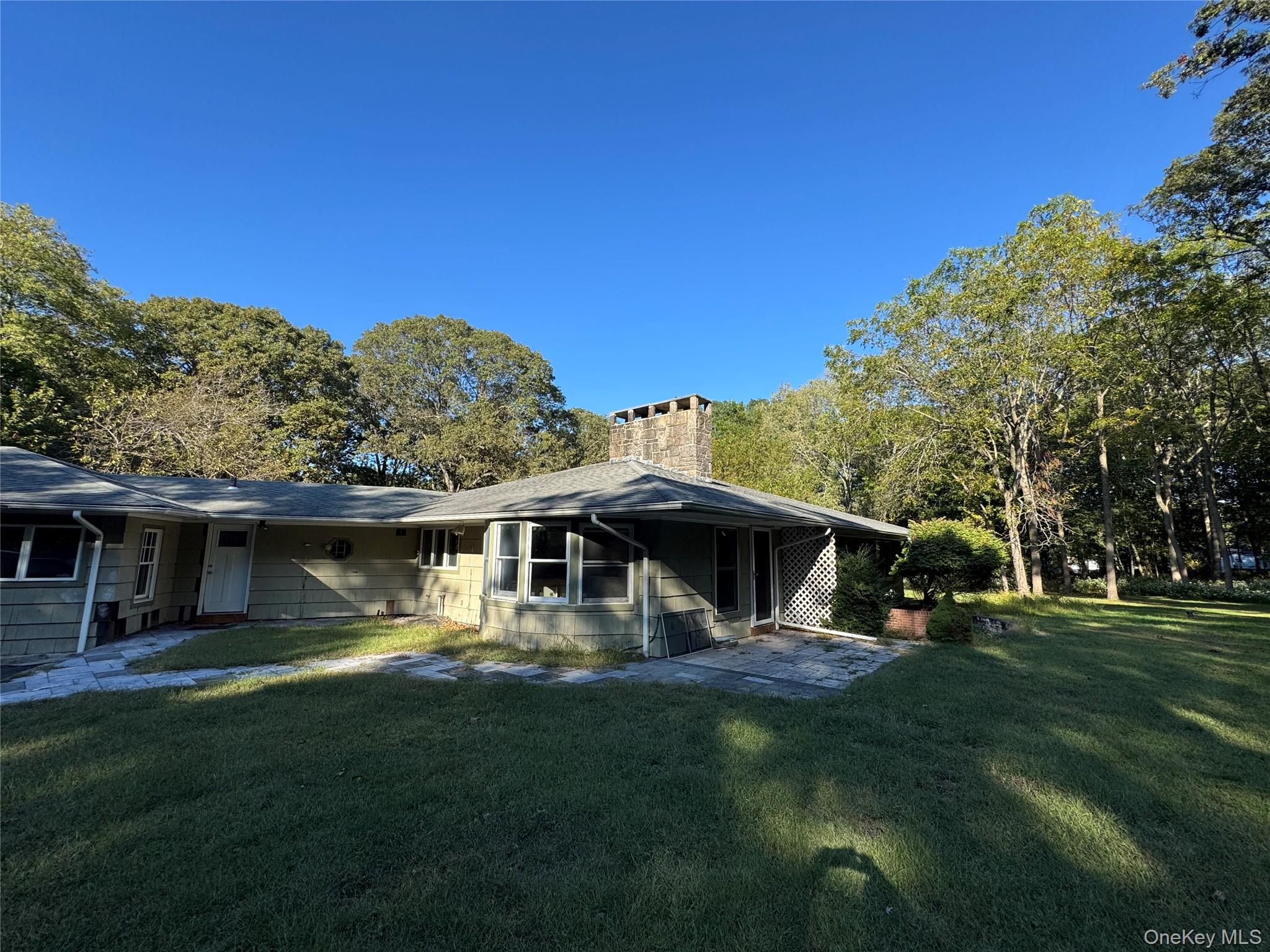 33 Mount Sinai Coram Road Property Photo 1
