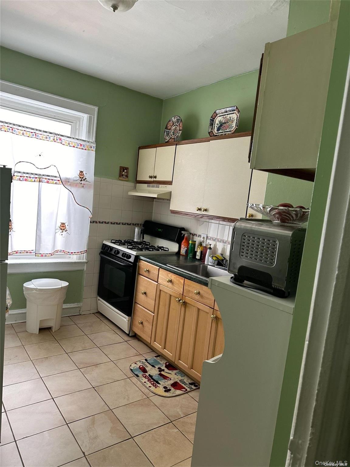45-20 43rd Street 1d Property Photo 5