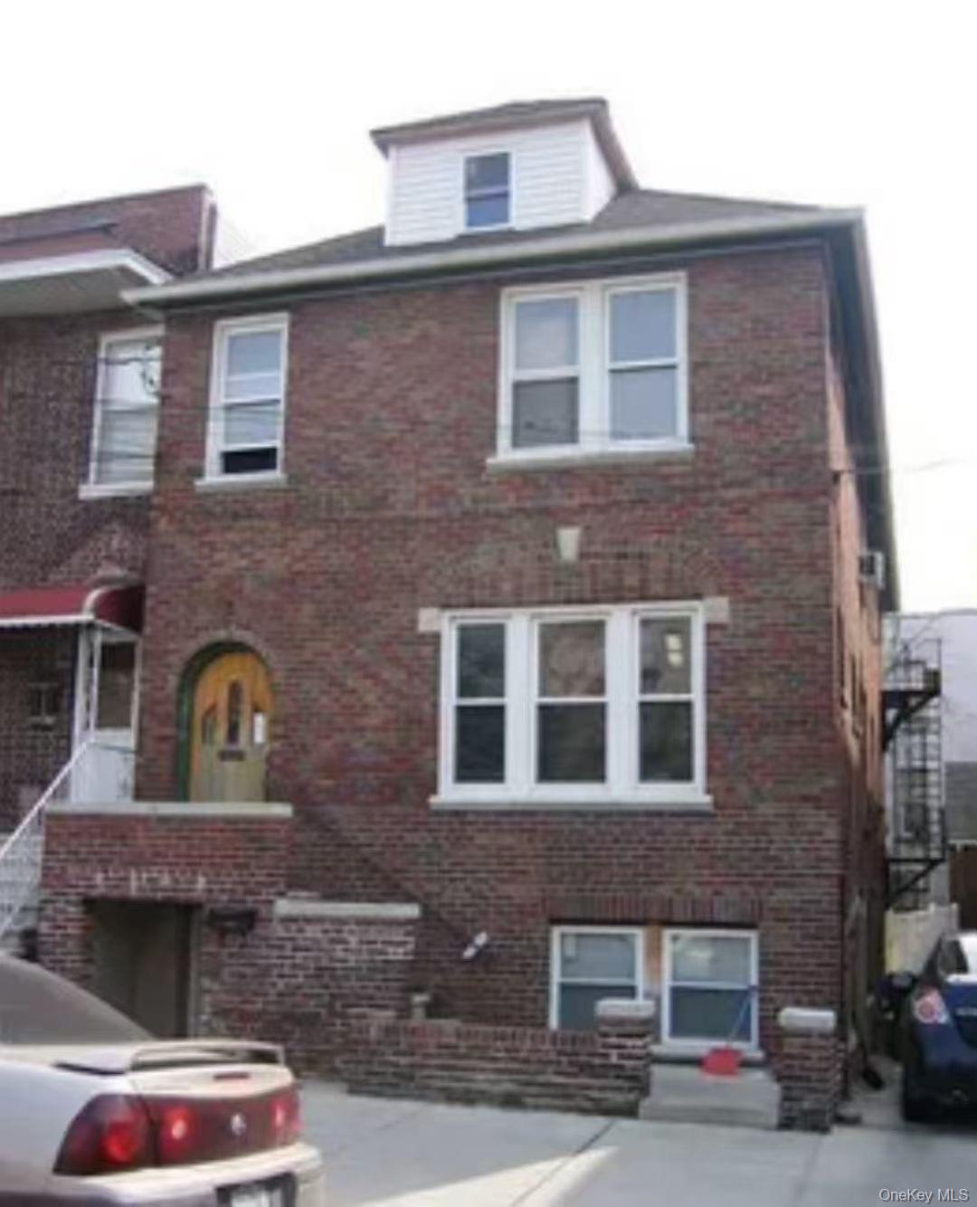 2806 Wellman Avenue Property Photo 1
