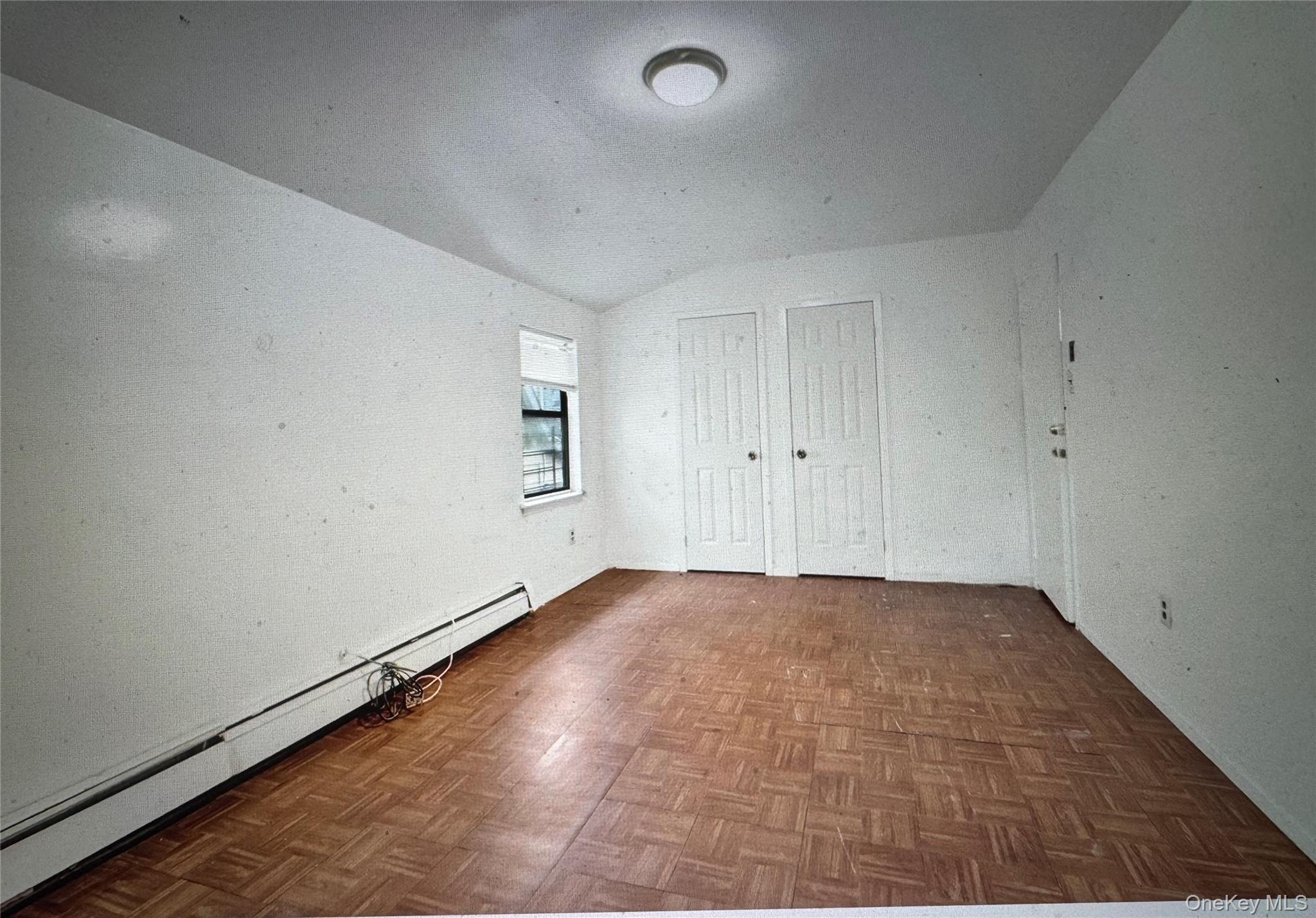 187-15 Tioga Drive Property Photo 5
