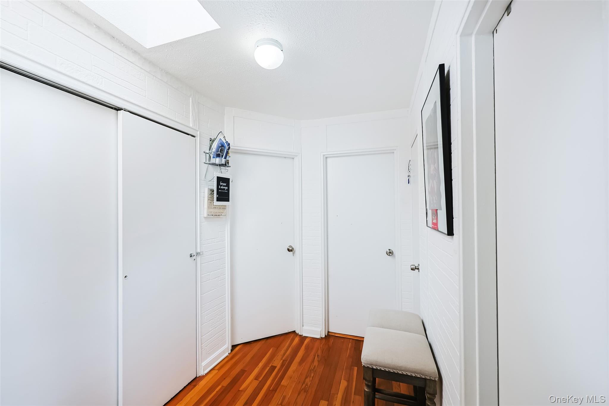 3231 71 Street Property Photo 7