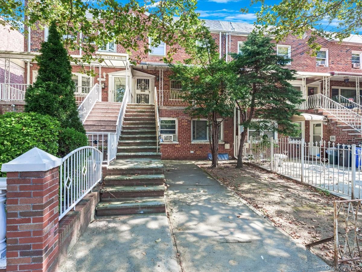 918636 Property Photo 1