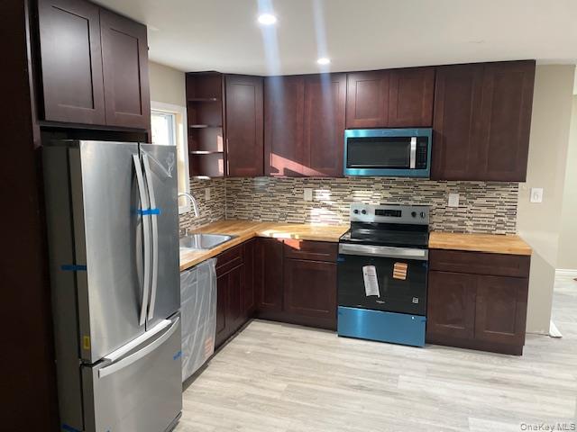 56 Ash Street Property Photo 3