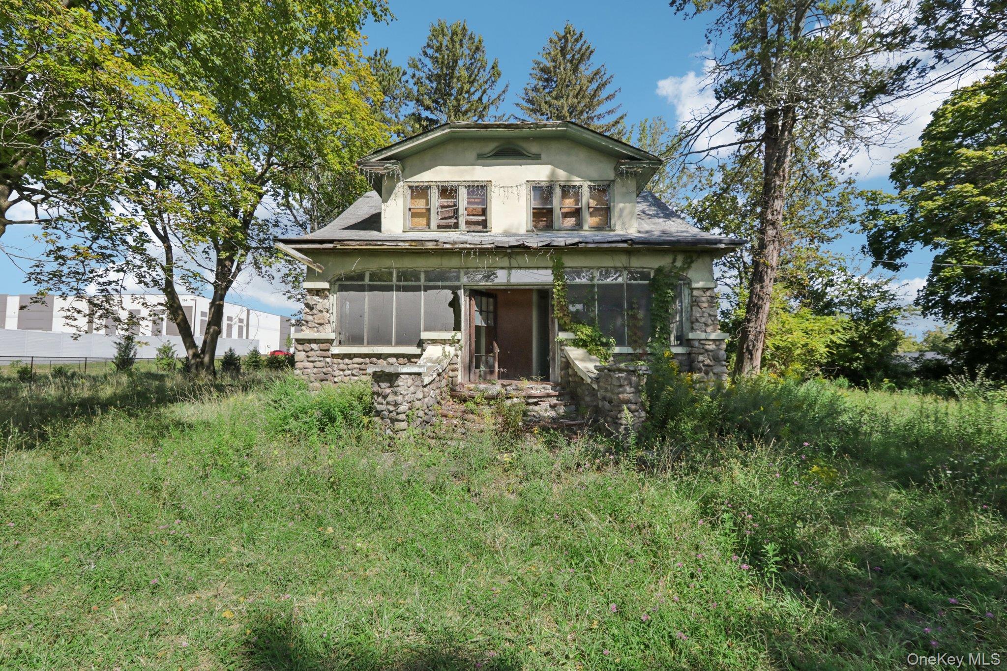 122 Route 17k Property Photo 1