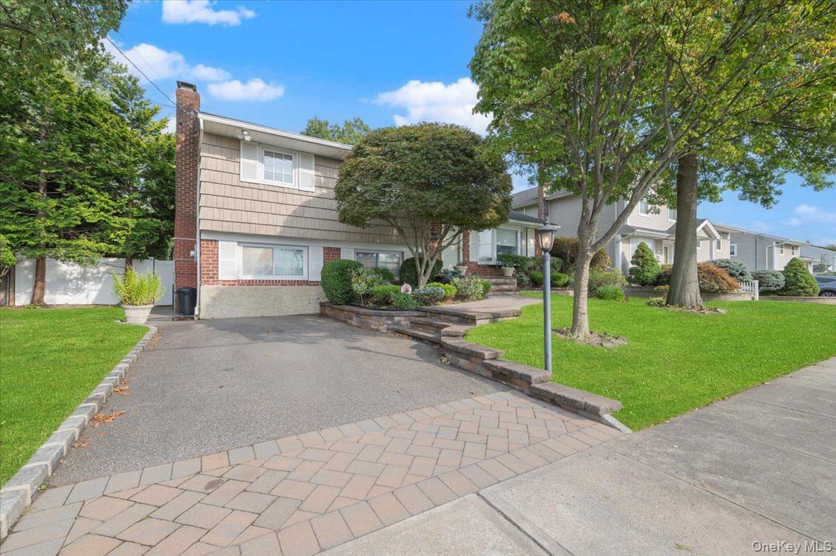 9 Flint Lane Property Photo 2