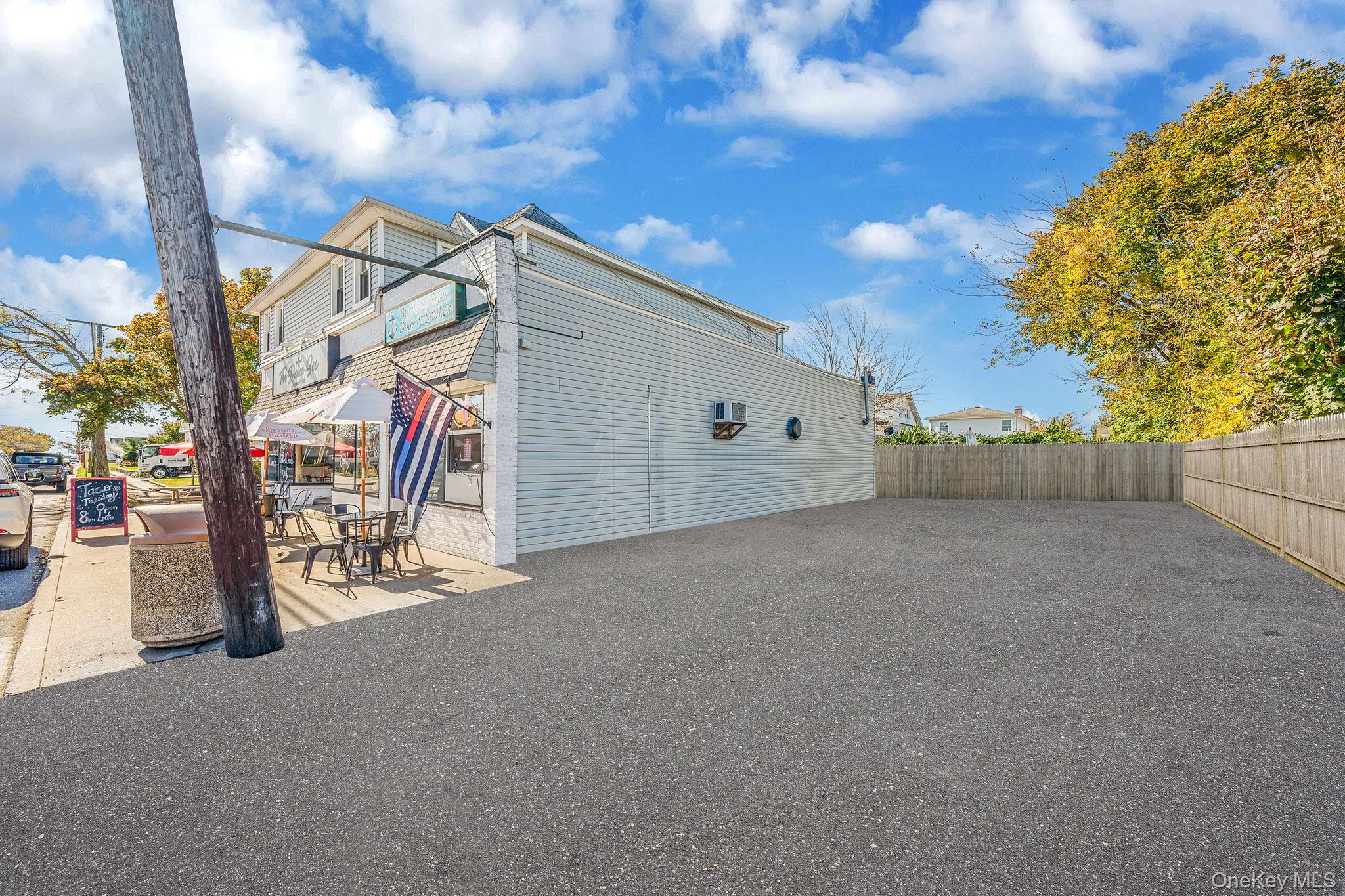 504 Fire Island Avenue Property Photo 4
