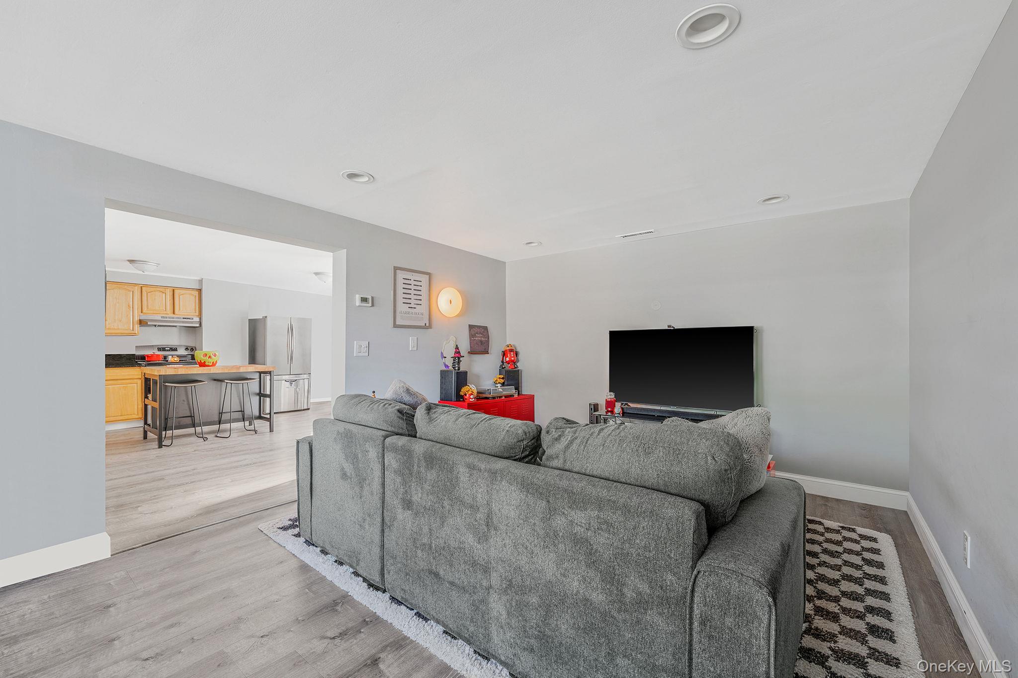 504 Fire Island Avenue Property Photo 23