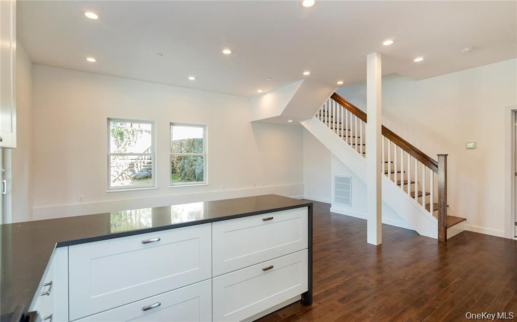 51 High Street Property Photo 4