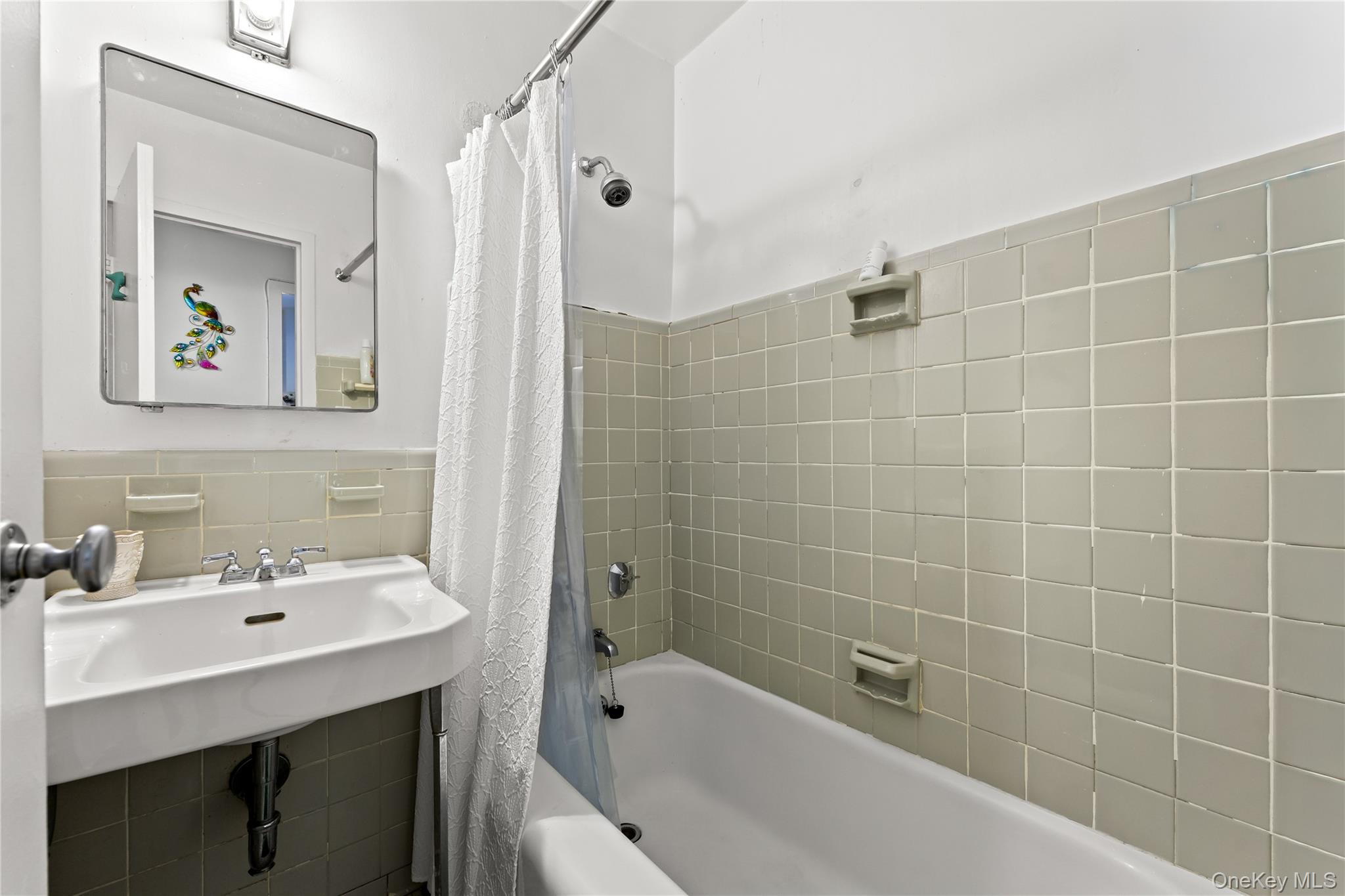3 Fordham Hill Oval 3c Property Photo 12