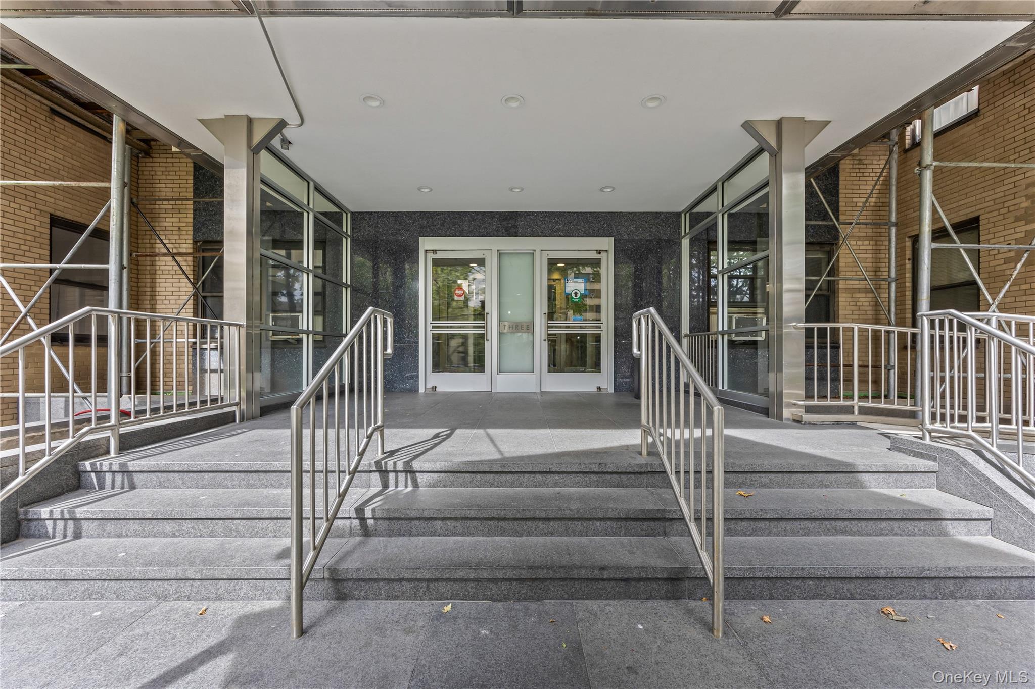 3 Fordham Hill Oval 3c Property Photo 18