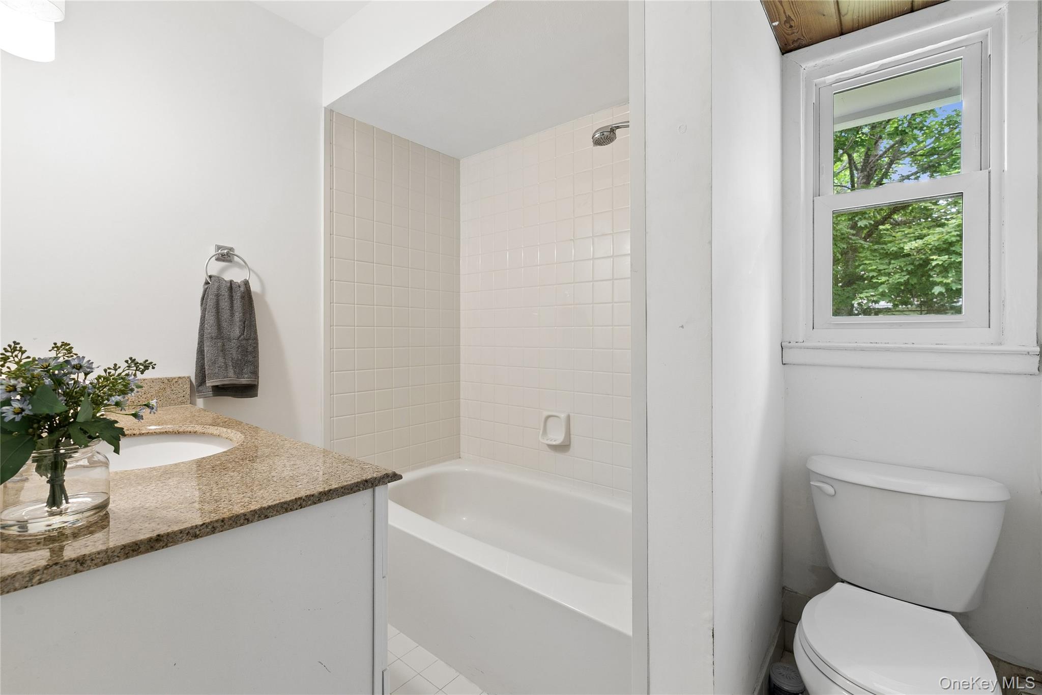 111 Miller Road Property Photo 16
