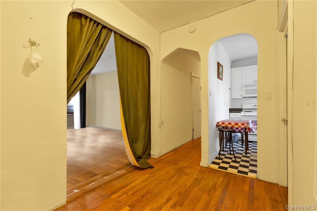 3111 Brighton 1st Place 6i Property Photo 6