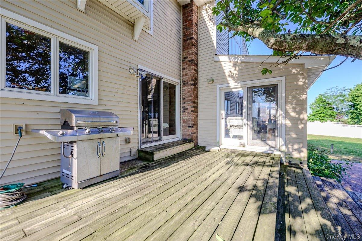 330 Harbor Drive Property Photo 2