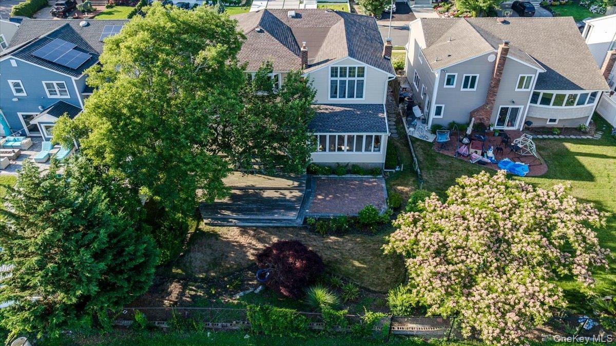 330 Harbor Drive Property Photo 14