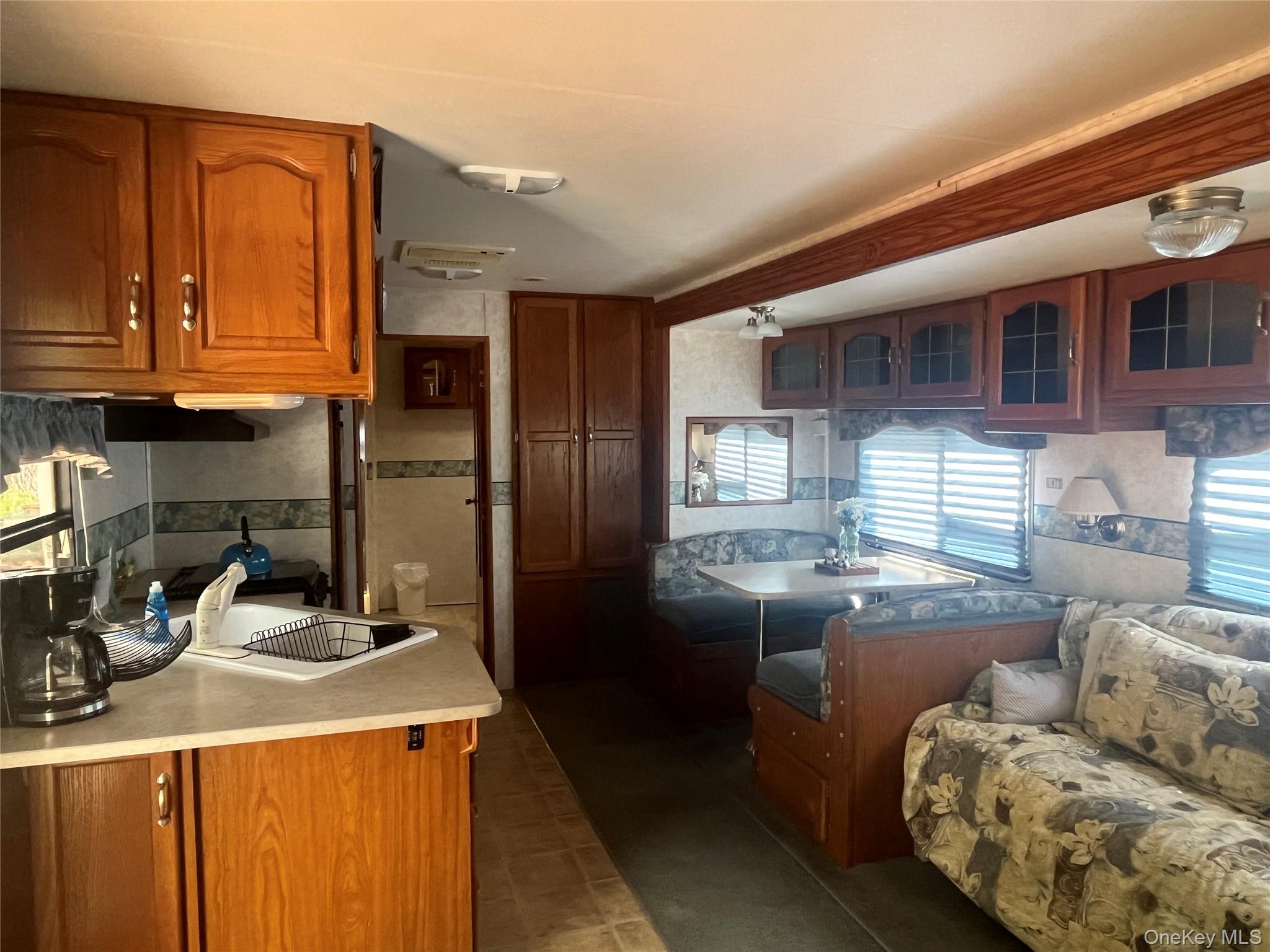 177 Mohican Trail Property Photo 6
