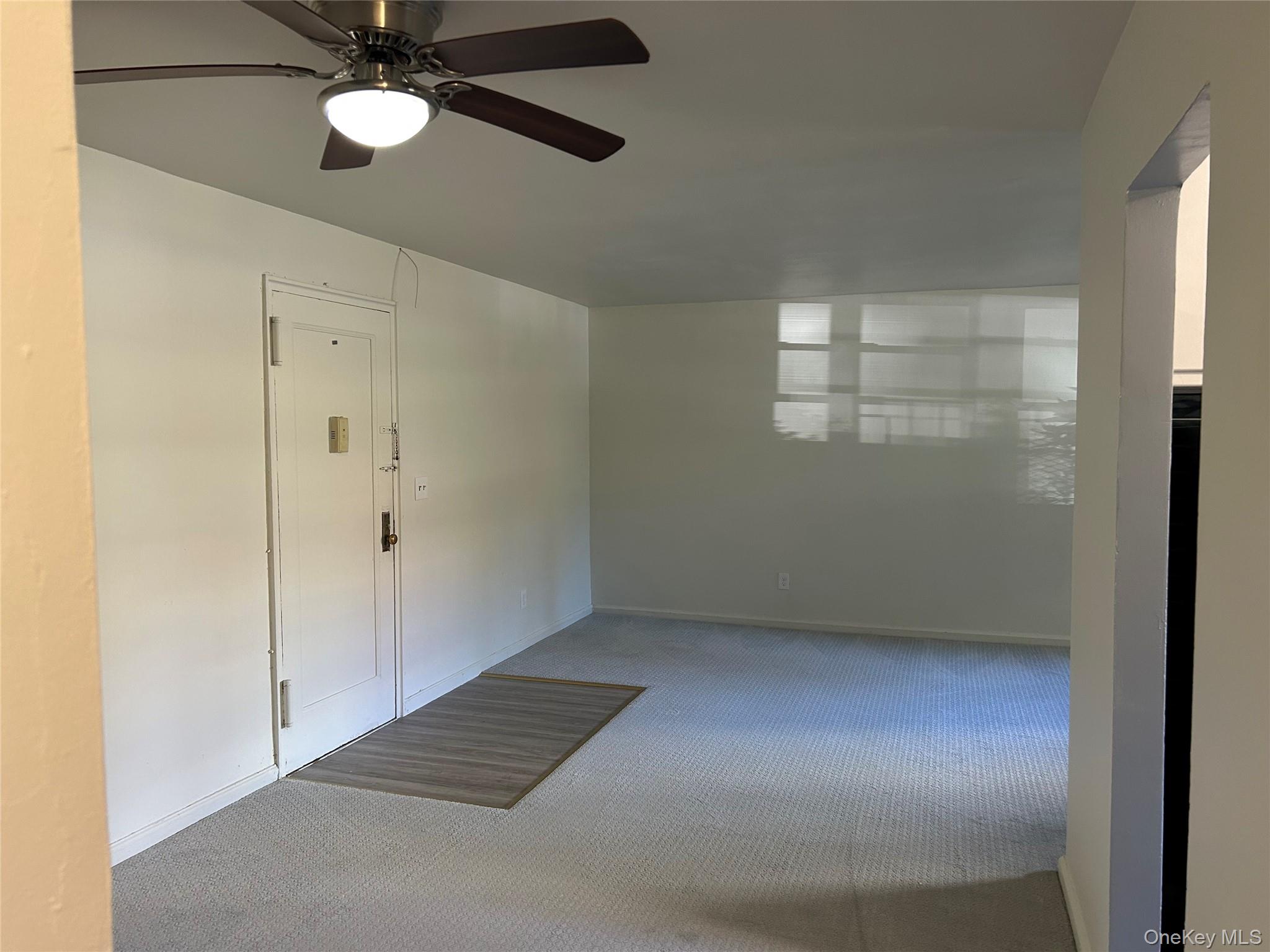 5 Oakdale Manor L14 Property Photo 7