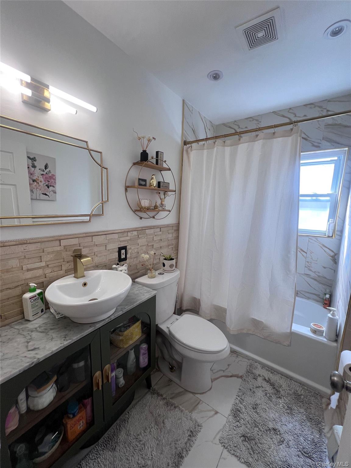 44 Frank Street Property Photo 6