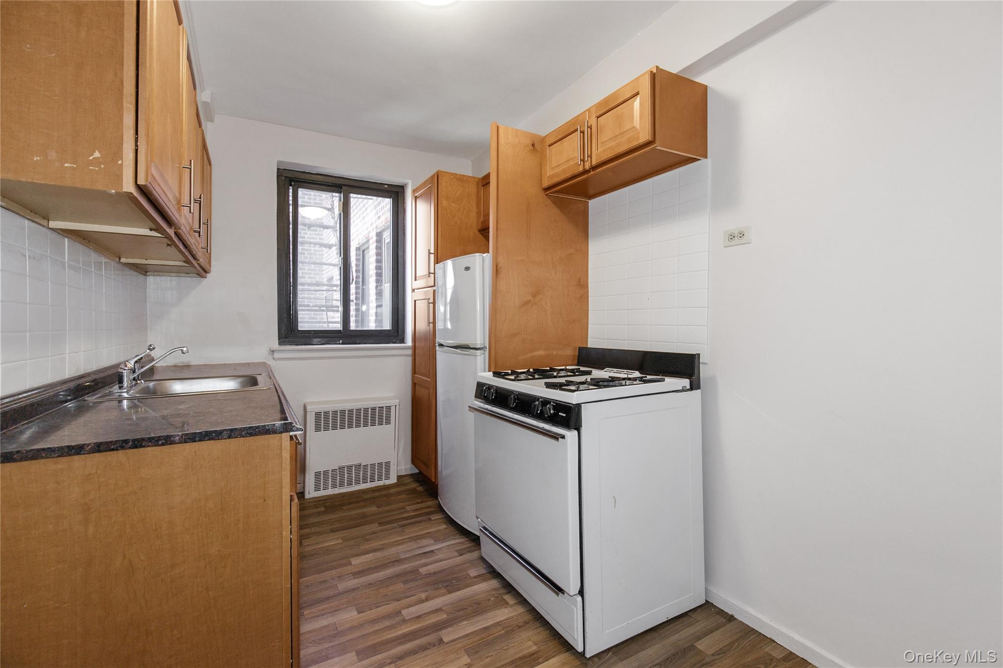 87-15 204th Street B57 Property Photo 9