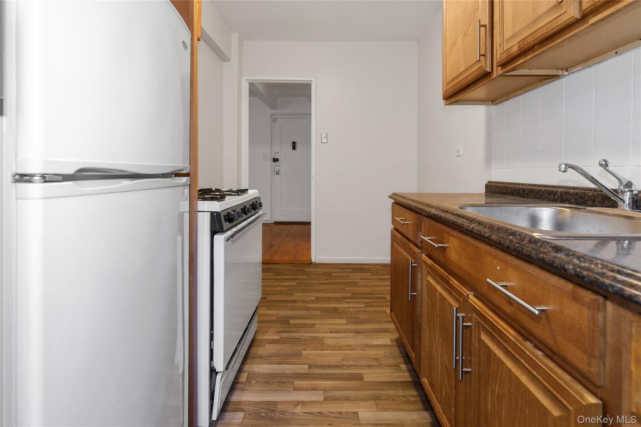 87-15 204th Street B57 Property Photo 11