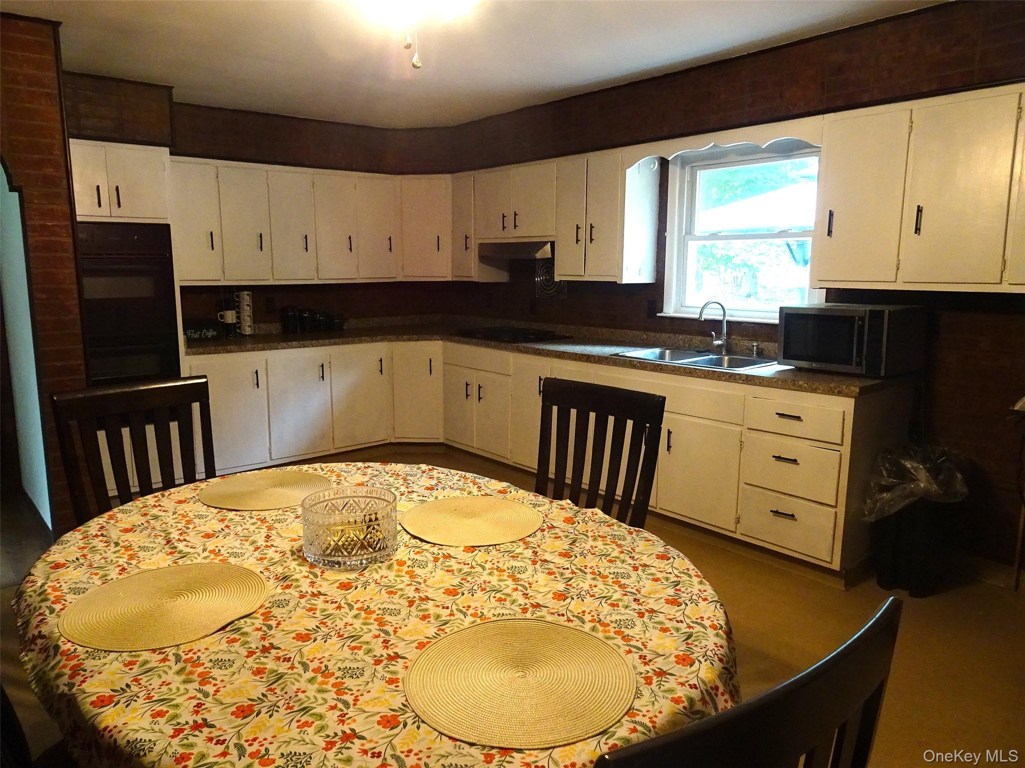 28 Overlook Drive Property Photo 9