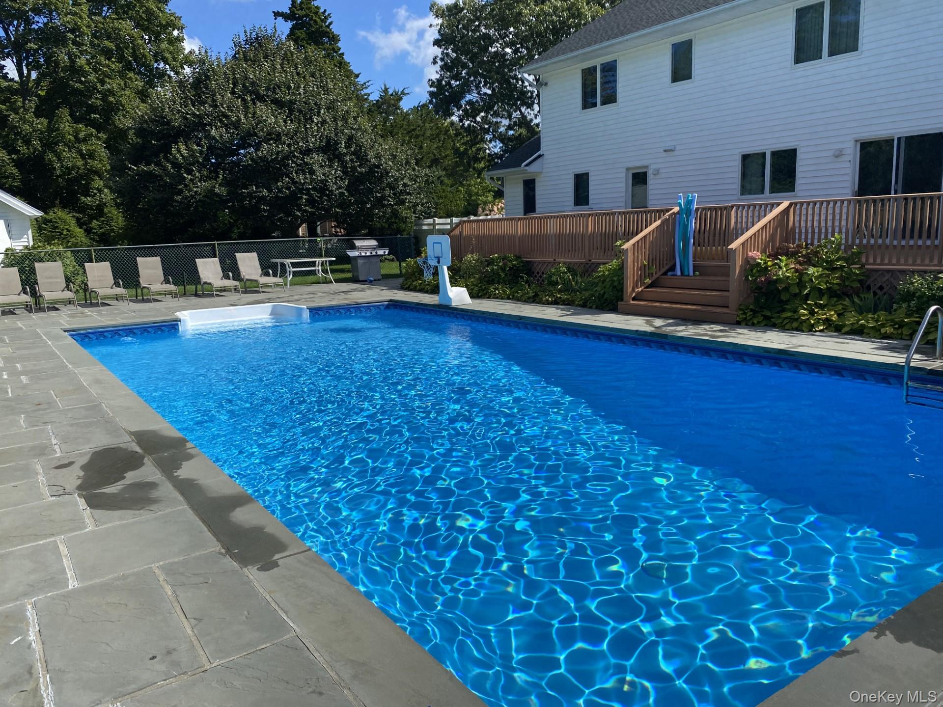 7 Sea Breeze Avenue Property Photo 16