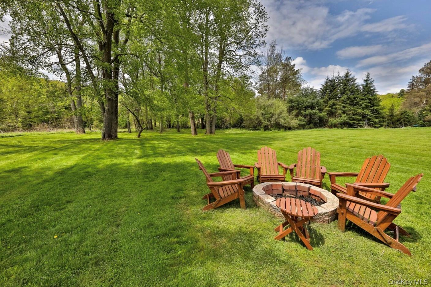 170 Maplecrest Road Property Photo 4