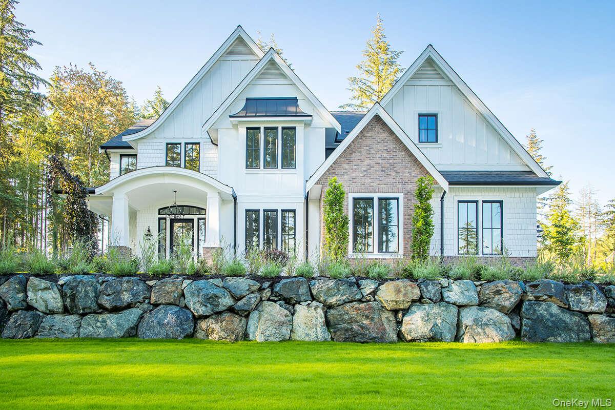 16 Kingwood Lane Property Photo 1