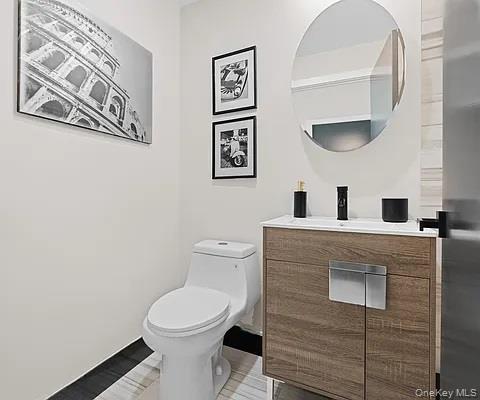 26-15 4 Street 2i Property Photo 2
