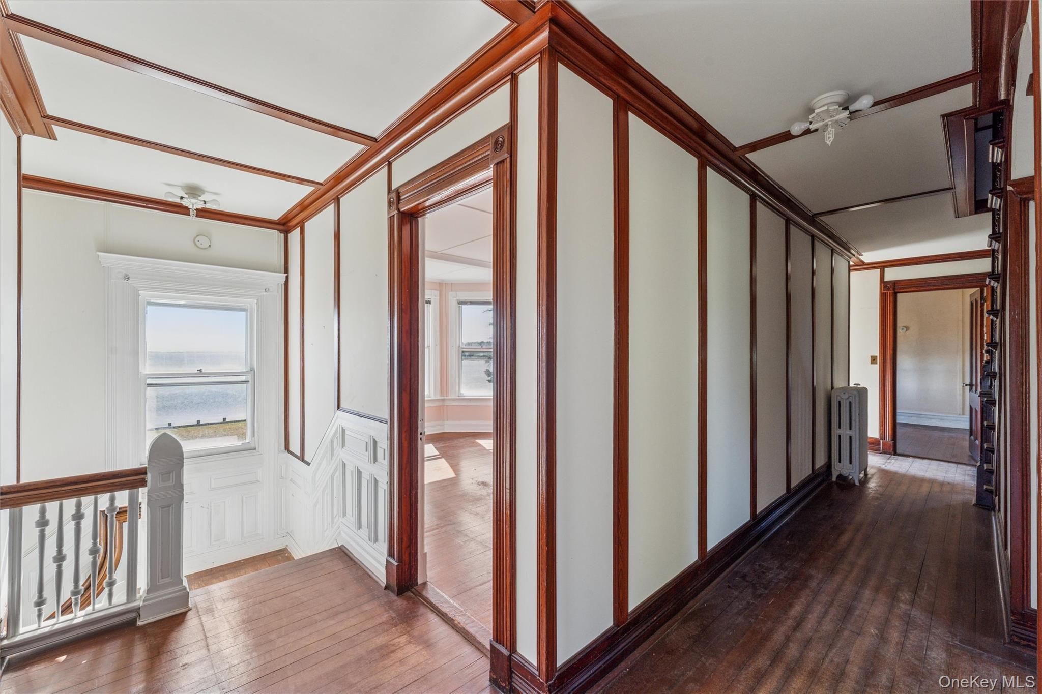 63 S Bay Ave Property Photo 11