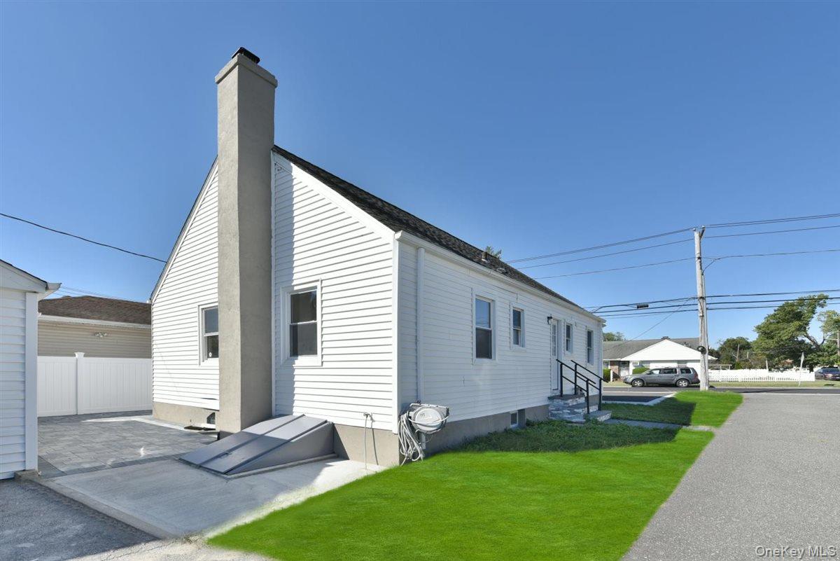 461 Pinebrook Avenue Property Photo 29