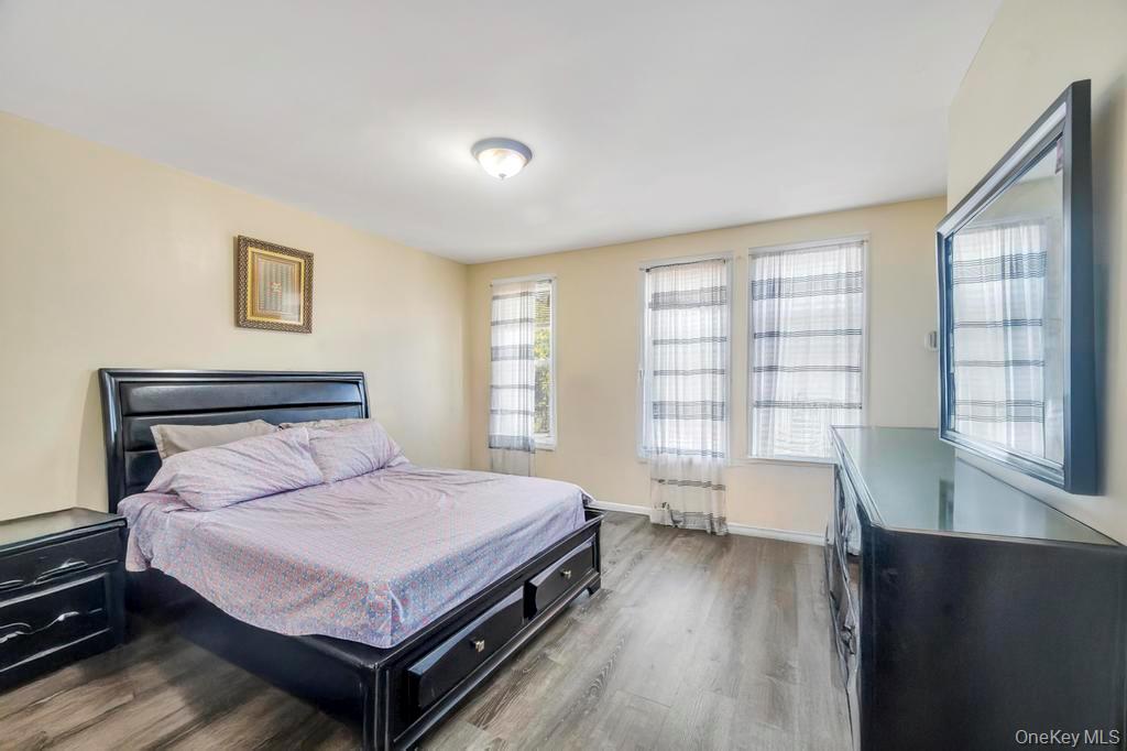323 Barbey Street Property Photo 14