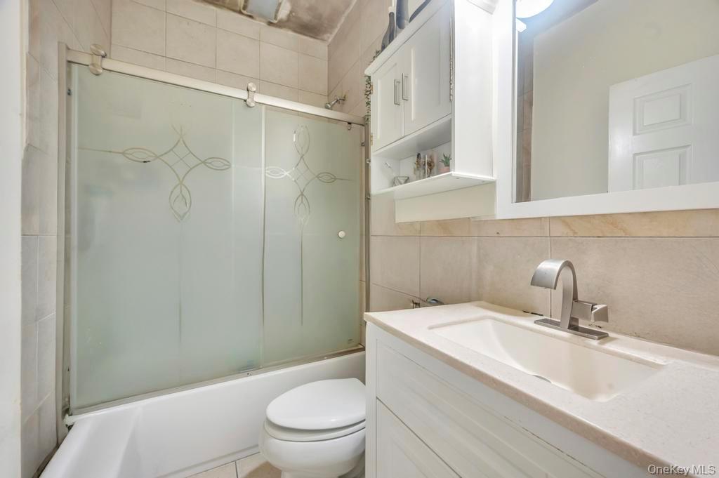 323 Barbey Street Property Photo 18