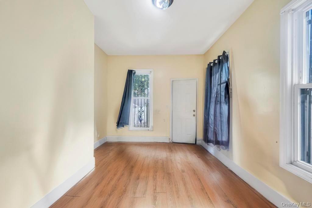 323 Barbey Street Property Photo 20