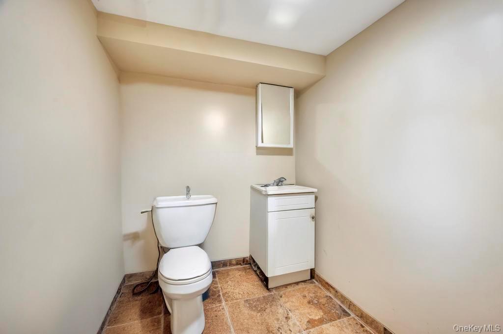 323 Barbey Street Property Photo 25